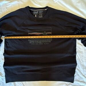 Patagonia Men's Black Crewneck Sweater